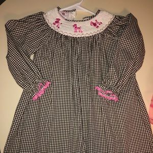 Adorable toddler dress.